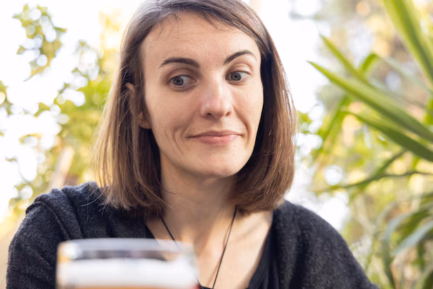 portrait-beautiful-girl_1122-9511